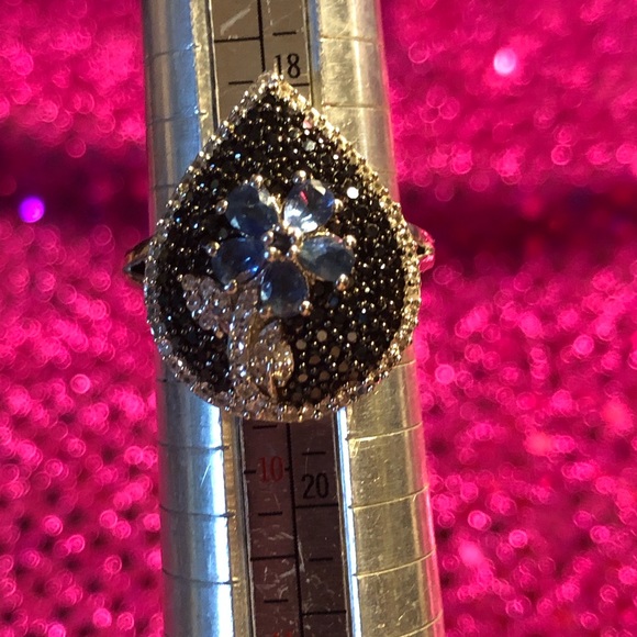 Black Spinel and Sapphire Sterling Silver Ring - Picture 7 of 8